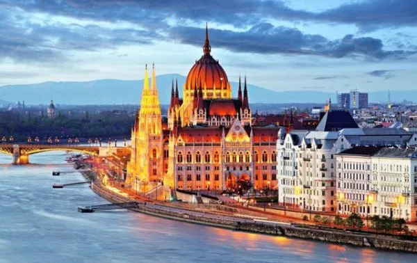 Gửi hàng đi Hungary